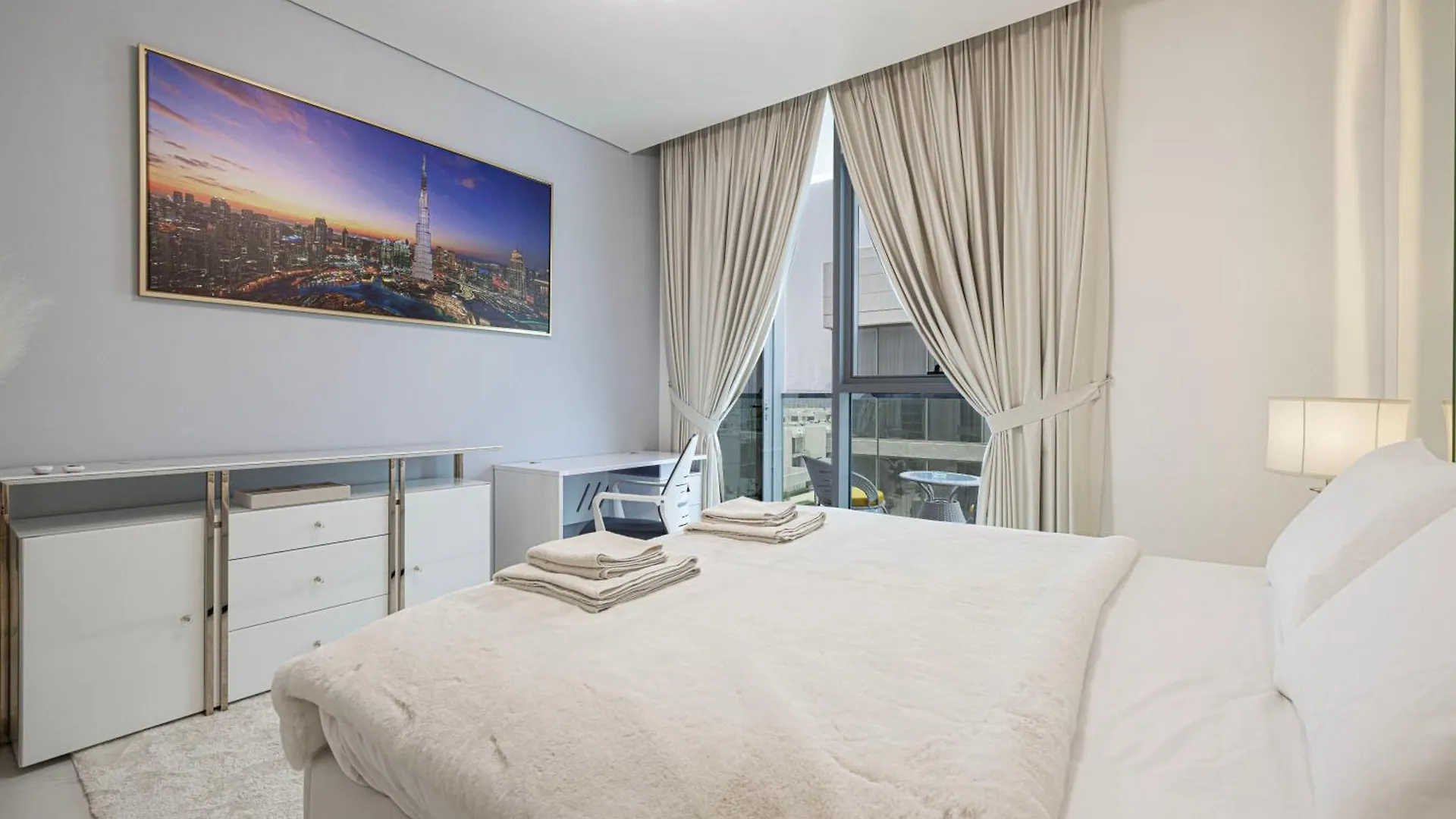 Luxury Apt Burj Khalifa, Sunset And Lagoon View Dubai