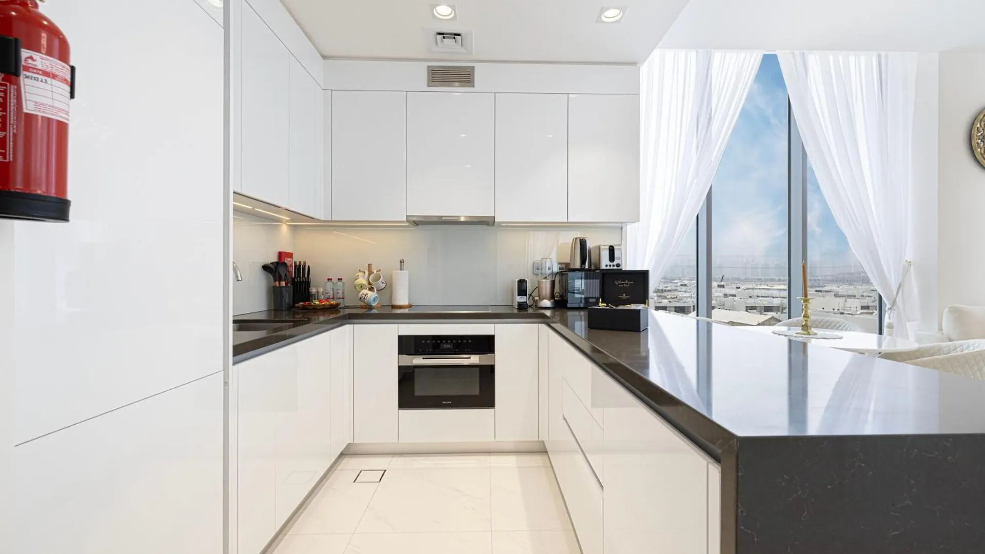Apartment Luxury Apt Burj Khalifa, Sunset And Lagoon View Dubai